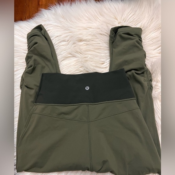 Lululemon Sunset Salutation Crop – Size 6, Black, 22” Inseam - Picture 8 of 11